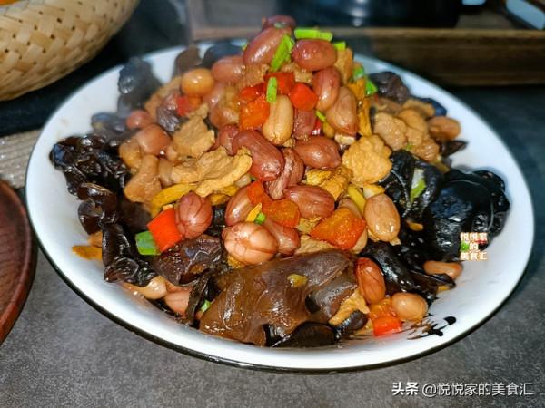 冬季怕冷多吃它，5元炒一盤，營養不比阿膠差，氣血不足要常吃