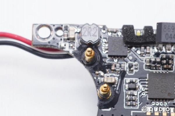 支援無線充電,綜合續航32小時,TOZO NC7真無線降噪耳機拆解 支援無線充電,綜合續航32小時,TOZO NC7真無線降噪耳機拆解