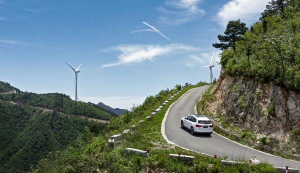 續航500km,降價7萬後的寶馬iX3 VS Model Y,你選誰? 續航500km,降價7萬後的寶馬iX3 VS Model Y,你選誰?