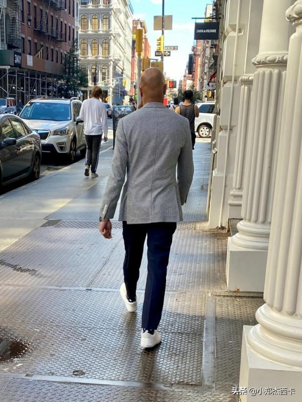 在紐約住了一年半，我才知道《慾望都市》裡的穿搭都是騙人的
