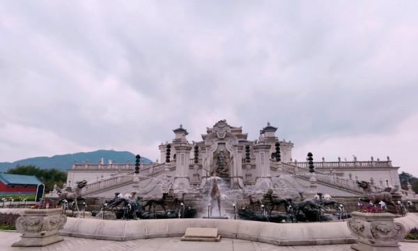 浙江老頭願砸310億重修圓明園,專家拒絕後,他自己單幹了 浙江老頭願砸310億重修圓明園,專家拒絕後,他自己單幹了