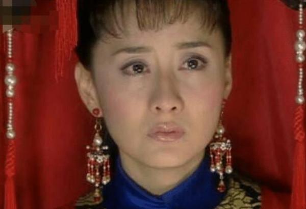 皮相美人不耐老，陳德容25歲就顏垮，陳紅上了年紀還沒陶虹美