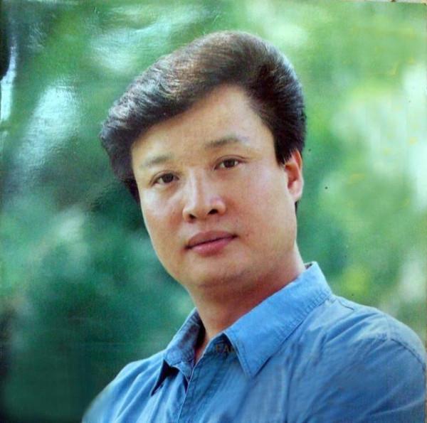 “小白楊”閻維文:25歲娶初戀,陪妻子抗癌15年,相濡以沫39年 “小白楊”閻維文:25歲娶初戀,陪妻子抗癌15年,相濡以沫39年