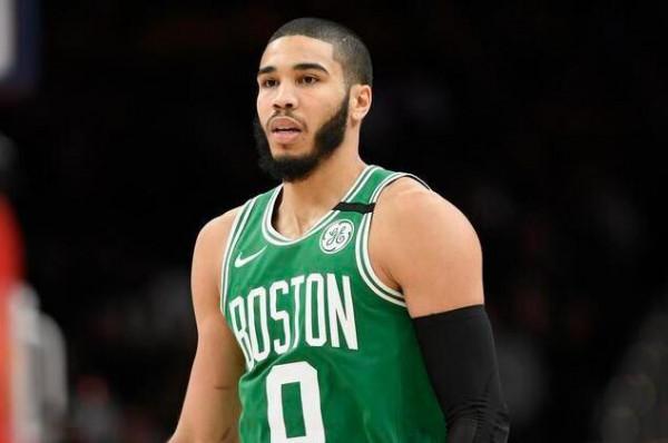 美媒評現役22大前鋒：杜蘭特高居榜首，詹姆斯僅排第三