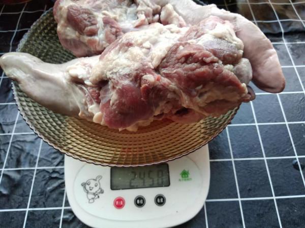 過年烀肉，大塊烀還是小塊烀？弄懂後：肉爛入味，耐放還不幹柴