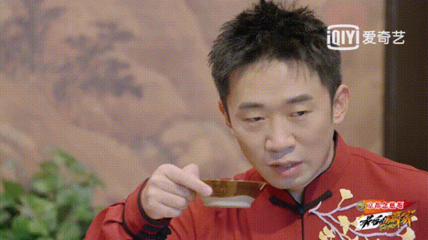 關曉彤寧願挑戰大蔥蘸臭豆腐也不吃它？網友：同款恐懼有