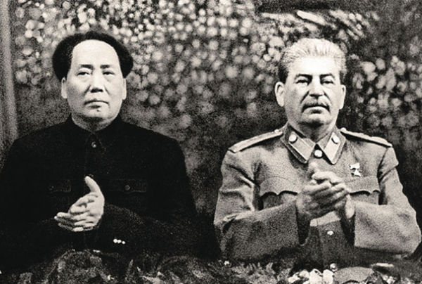 毛主席出訪蘇聯，斯大林會談時突然說：你手下有個人看不起蘇聯人