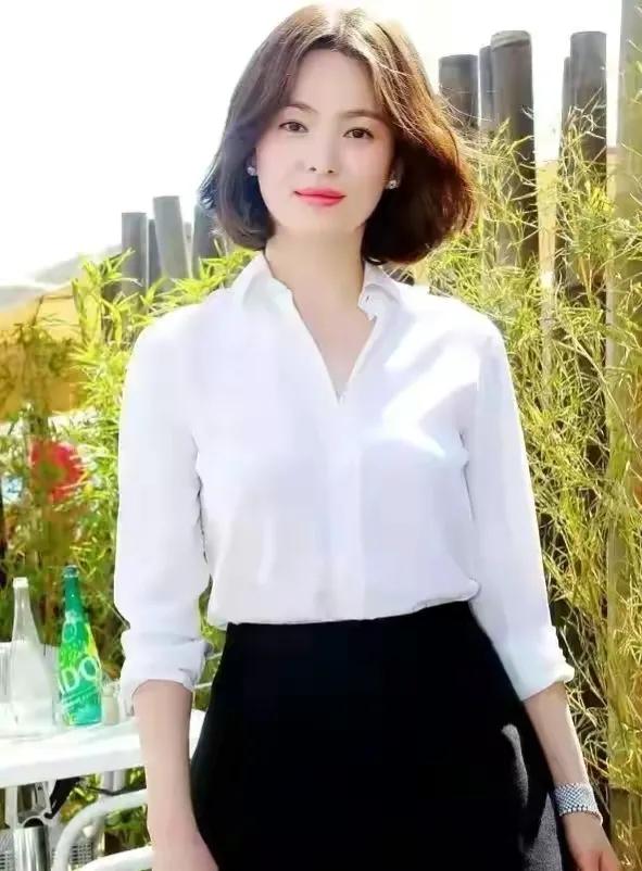 8位初代韓流女星今昔對比,有人美貌依舊,有人中年顏垮,差距大 8位初代韓流女星今昔對比,有人美貌依舊,有人中年顏垮,差距大