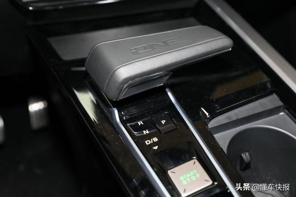 顏值智商都線上，MG ONE和領克06誰更能討潮流達人歡心？