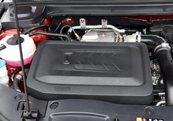 售9.99-13.99萬元，動感外觀+寬適空間，奔騰B70還是家庭用車首選