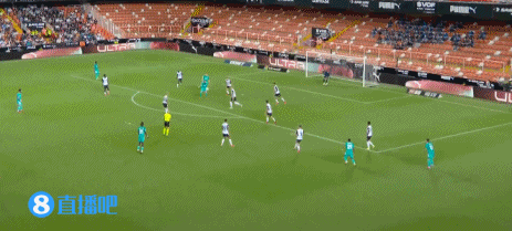 巴爾達諾：維尼修斯的起速令人印象深刻，沒人能阻擋他