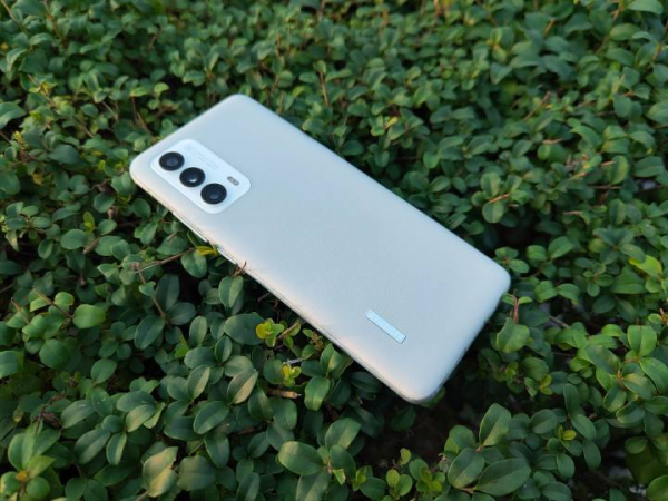 小米12標榜小屏旗艦?讓我想起了跳水的魅族18 小米12標榜小屏旗艦?讓我想起了跳水的魅族18