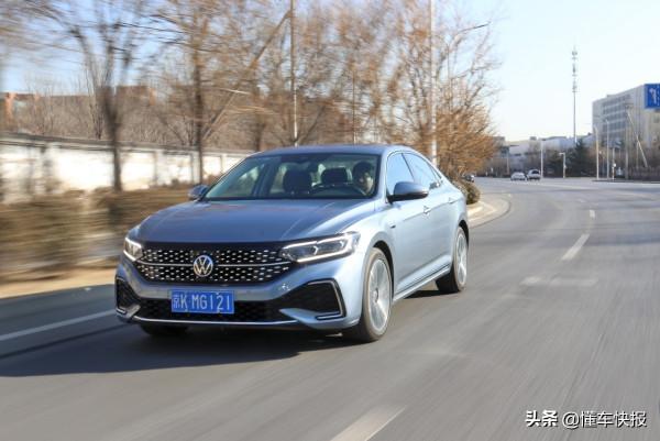 雙重形象，配置升級，B級車熱門選手回來了？試駕新款帕薩特