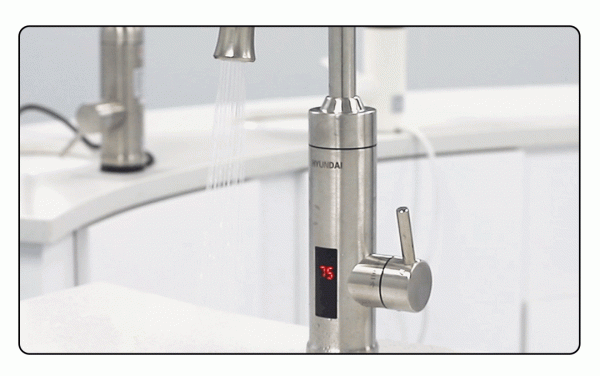 電熱水龍頭測評丨水溫高達60℃，這是要把我的手燙熟嗎？