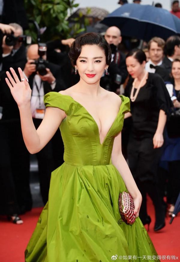 張雨綺紅毯秀 張雨綺紅毯秀