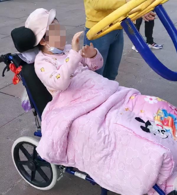 顱內生殖細胞瘤切除術後腦積水仍反覆,意識模糊,左側肢體偏癱 顱內生殖細胞瘤切除術後腦積水仍反覆,意識模糊,左側肢體偏癱