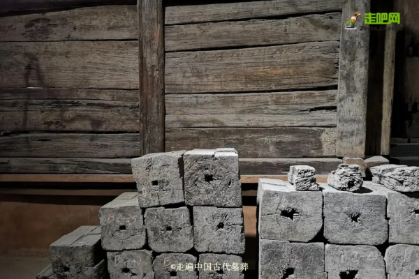 25歲小夥痴迷古代墓葬，1年探訪80多座，立志走遍中國古墓