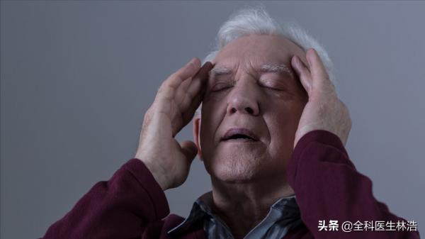 失眠為何總找上中老年人？中醫教你這樣按摩，輕鬆一覺到天亮