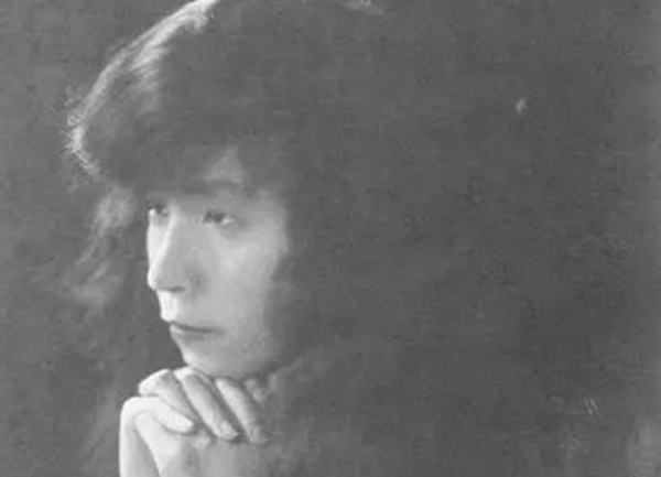 張愛玲母親一生浪跡天涯,四海為家,為何舍不下一個箱子? 張愛玲母親一生浪跡天涯,四海為家,為何舍不下一個箱子?