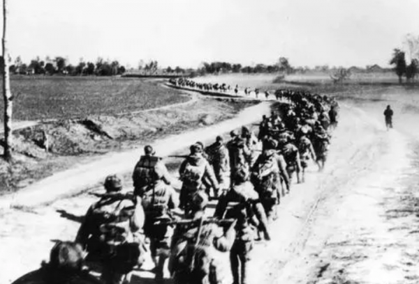 淮海戰役,解放軍俘虜了一位軍需官,對方自曝:我是杜聿明 淮海戰役,解放軍俘虜了一位軍需官,對方自曝:我是杜聿明