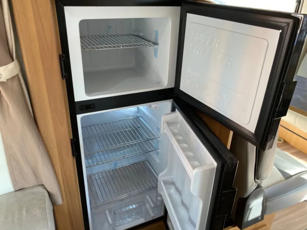 凱歌C630旅行版 車輪上拓出小家 配置齊全 舒心旅居 假日出行絕佳選擇 凱歌C630旅行版 車輪上拓出小家 配置齊全 舒心旅居 假日出行絕佳選擇