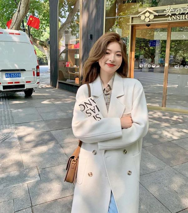 是時候穿厚外套了!秋冬照著這樣穿,時髦又好看 是時候穿厚外套了!秋冬照著這樣穿,時髦又好看