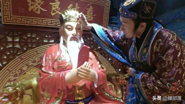 老話說“男不拜月,女不祭灶”是啥意思?古人為何要中秋拜月? 老話說“男不拜月,女不祭灶”是啥意思?古人為何要中秋拜月?