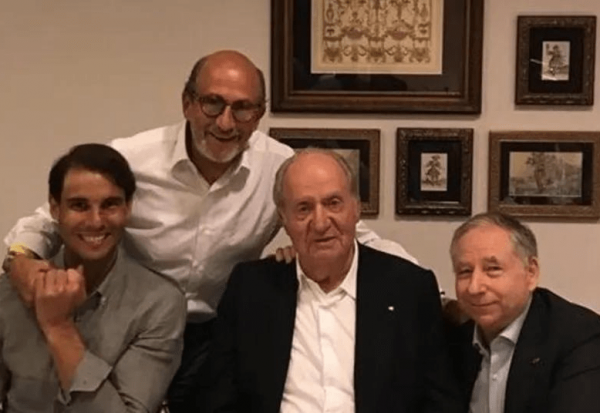 這真的不是你爹、你兄弟、你兒子戴假髮嗎？