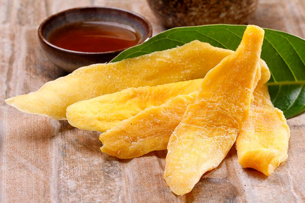 這幾種水果曬乾當零食吃，既好吃又營養，嚼勁十足有韌性，又實惠