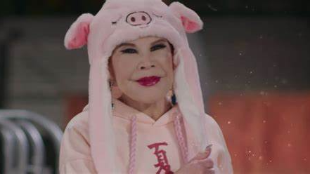 娛樂圈這8位女星被整容毀掉，有人臉僵如石，有的“堪比換頭”