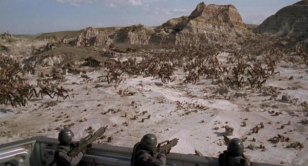 25年過去了，比《星河戰隊》重口又好看的科幻驚悚片，我沒發現