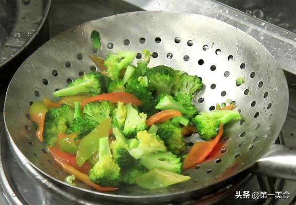 雞蛋配什麼菜最好吃，教你6種不同做法，鮮香美味，頓頓吃光碟