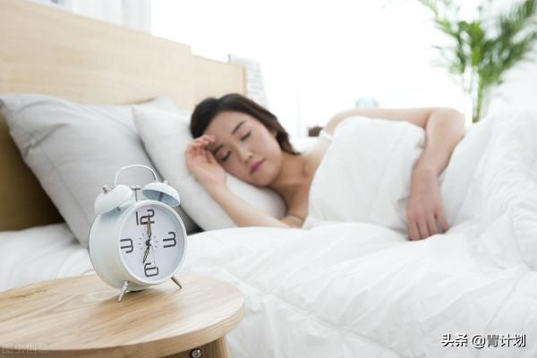 再美的容顏也會老去，女人若想活出精緻感，這7個生活習慣要養成