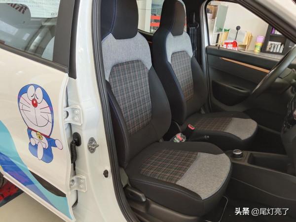 東風新能源EX1到店實拍，5萬塊的通勤電動車，大家覺得怎麼樣