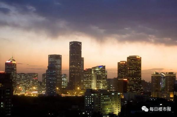 有50萬閒錢,應該在小縣城買房,還是等孩子大學畢業後在大城市買 有50萬閒錢,應該在小縣城買房,還是等孩子大學畢業後在大城市買