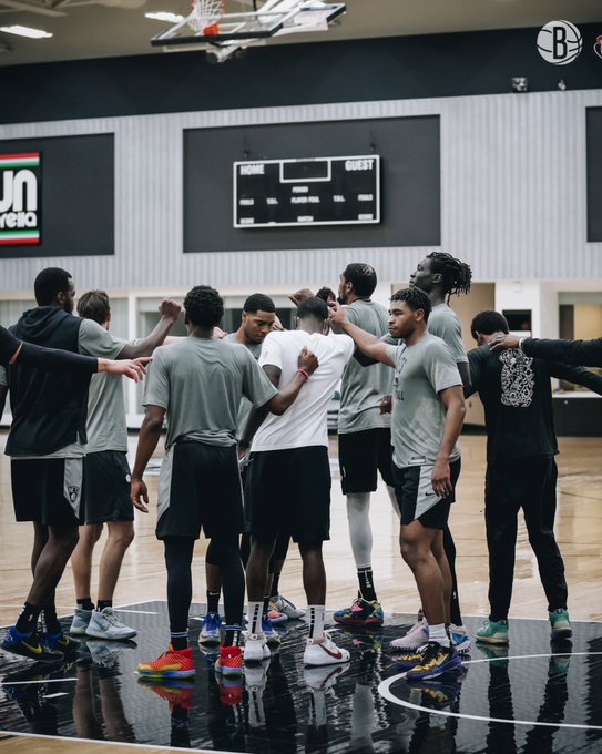 籃網曬訓練照：三巨頭正式合體，歐杜滿臉笑容