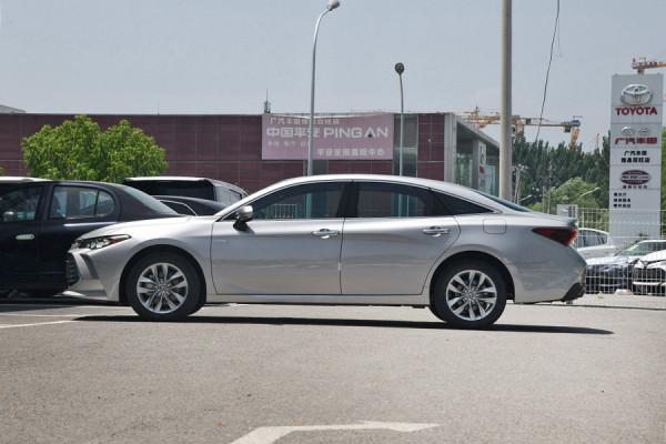 豪華有排面!30萬買商務座駕 別克君越艾維亞vs豐田亞洲龍 豪華有排面!30萬買商務座駕 別克君越艾維亞vs豐田亞洲龍