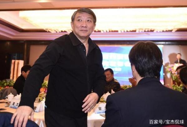 宮魯鳴進駐山東推遲到1月份？山東男籃到底怎麼了？