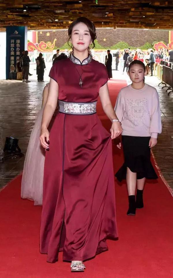 周海媚是天然美，不整容拉皮反而看起來很自然舒服