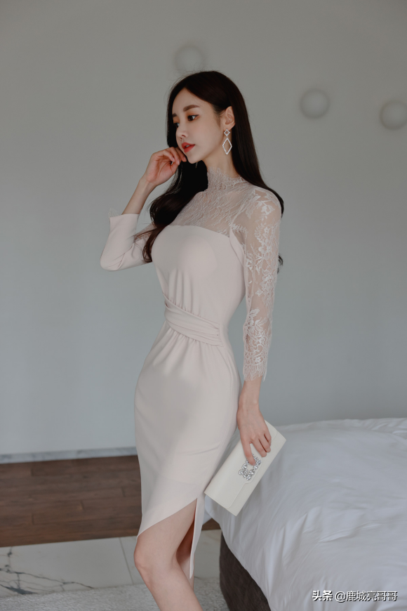 卷葉夢花杏彩維也納溫柔衣裙，珠珠氣質拿捏的真準