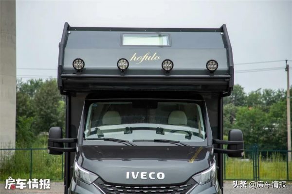 ​這個設計真心棒！讓房車秒變內外套間，獨立廚衛空間比家裡還大