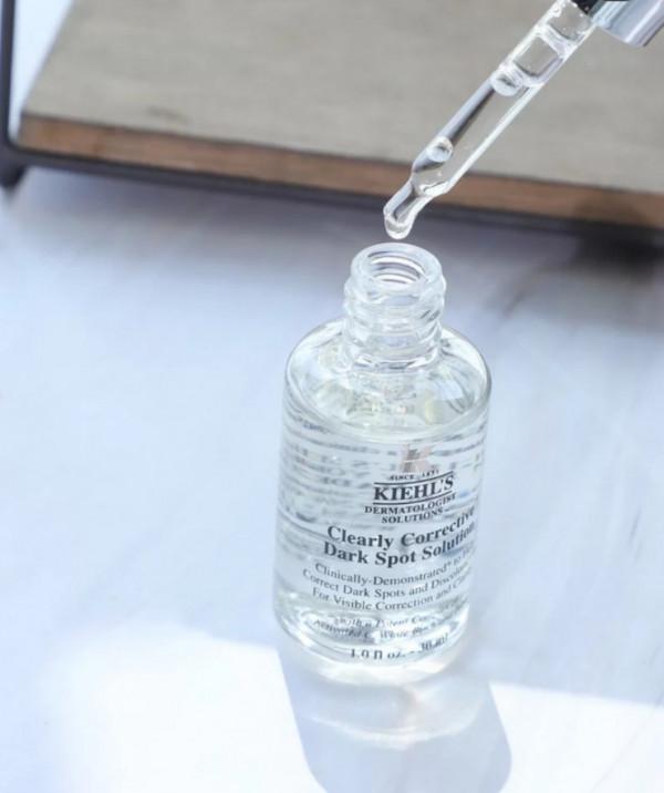 30歲精華怎麼挑選?這5款好用不貴的系列,適合不同膚質去選擇 30歲精華怎麼挑選?這5款好用不貴的系列,適合不同膚質去選擇