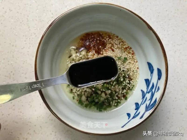 酸湯真的太有魔力了！酸爽過癮，超級下飯！熱乎乎的，太美味啦