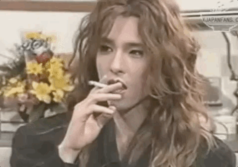 人間理想林佳樹，漫畫界的美男子，曾是工藤靜香的前男友