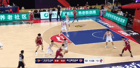 朱旭航半場27分吳前10中1僅得5分 廣東8人上雙大勝浙江三戰全勝 朱旭航半場27分吳前10中1僅得5分 廣東8人上雙大勝浙江三戰全勝