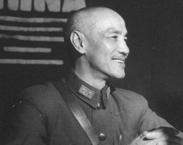 1949年，一架運鈔機墜毀湘西，村民以為天降橫財，結果是飛來橫禍