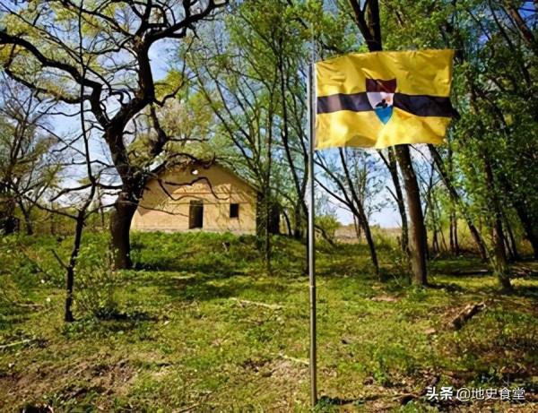 歐洲一塊無主之地，相鄰兩國都不要，有個捷克人跑到當地建國