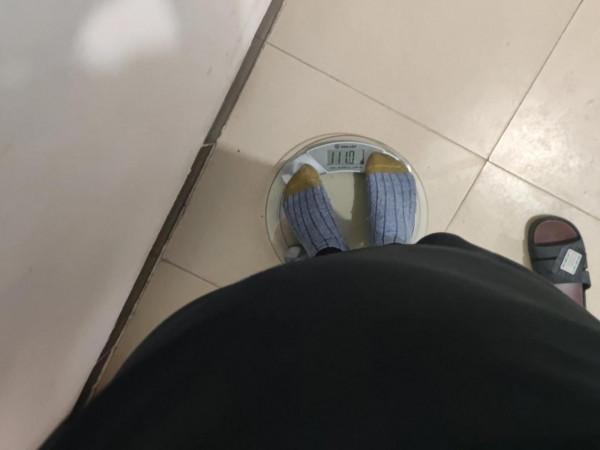 在此立貼。