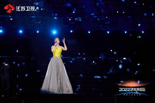 江蘇衛視2022跨年演唱會好歌連臺，港臺歌手各顯絕活傾情唱響