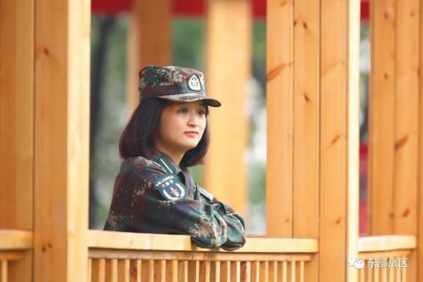 火箭軍新排長和新入職文職亮相